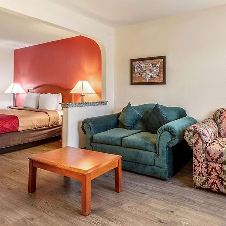 Econo Lodge Inn & Suites Мемфис Екстериор снимка